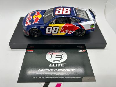 Shane Van Gisbergen 2025 Red Bull 1:24 Elite Nascar Diecast