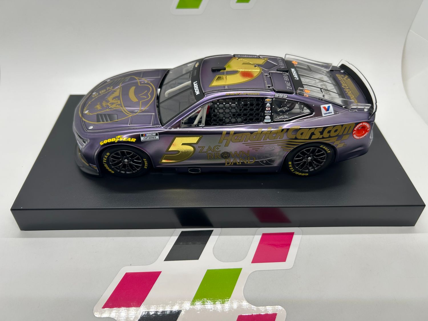 Kyle Larson 2025 Hendrickcars.com/Zac Brown Band 1:24 Color Chrome Nascar Diecast - FOIL NUMBER DIECAST