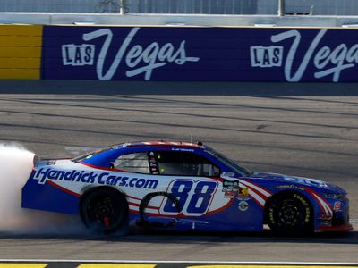 PRE-ORDER - Kyle Larson 2026 Hendrickcars.com / Las Vegas 3.14.26 Race Win 1:24 Nascar Diecast - O'Reilly Auto Parts Series