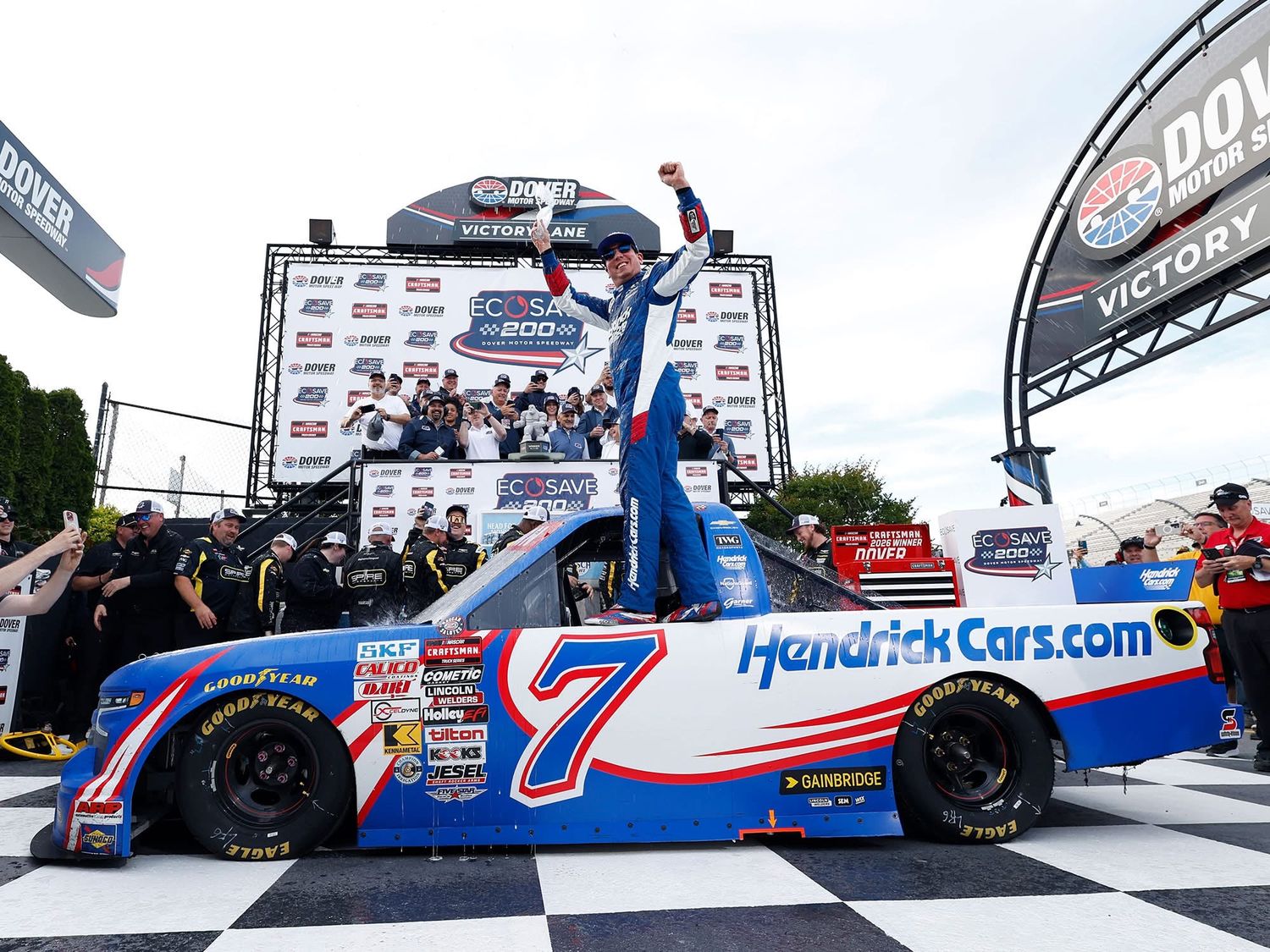 PRE-ORDER - Kyle Busch 2026 Hendrickcars.com Dover 5/15/26 Race Win 1:24 Nascar Diecast - Truck Series