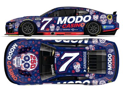 PRE-ORDER - DANIEL SUAREZ 2026 MODO CASINO SUGAR SKULLS 1:24 ELITE DIECAST