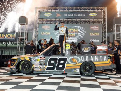PRE-ORDER - Jake Garcia 2026 Quanta Services Bristol 9/17/26 Race Win 1:24 Nascar Diecast - Truck Series