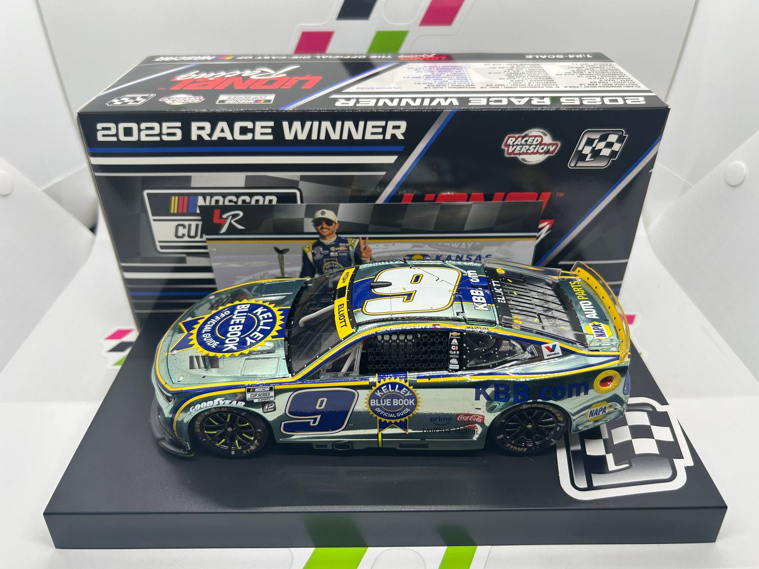 Chase Elliott 2025 Kelley Blue Book Kansas 9/28/25 Race Win Color Chrome 1:24 Nascar Diecast
