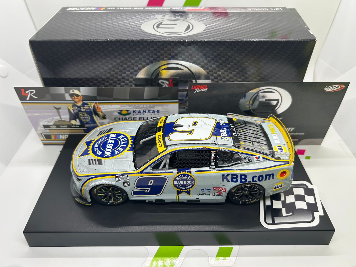 Chase Elliott 2025 Kelley Blue Book Kansas 9/28/25 Race Win Flashcoat Color 1:24 Elite Nascar Diecast