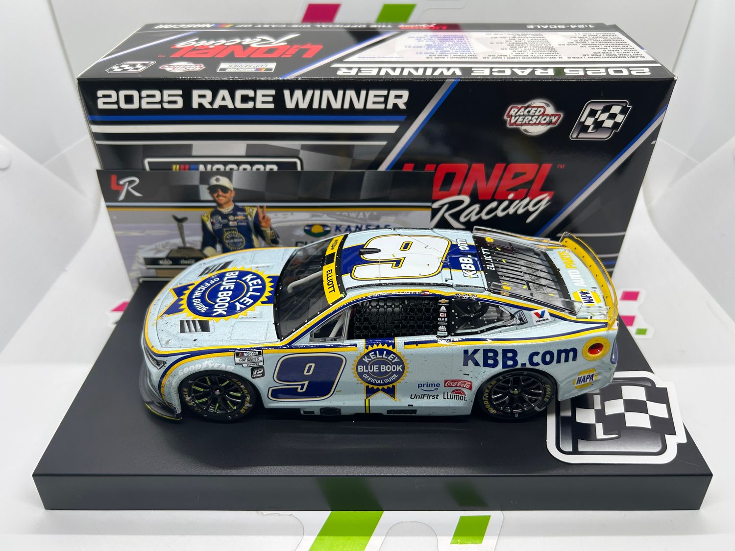 Chase Elliott 2025 Kelley Blue Book Kansas 9/28/25 Race Win 1:24 Galaxy Color Nascar Diecast