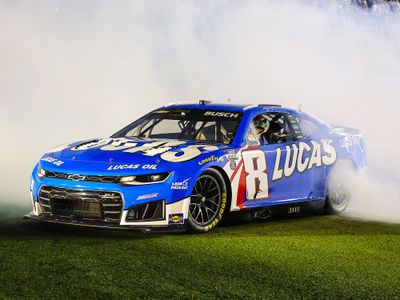PRE-ORDER - Brexton Busch 2026 Lucas Oil Kyle Busch Tribute Burnout 1:24 Elite Nascar Diecast