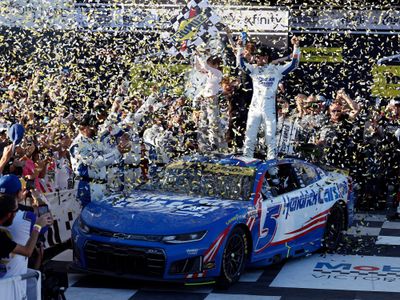 PRE-ORDER - Kyle Larson 2026 HendrickCars Talladega 10.25.26 Race Win 1:24 Elite Nascar Diecast