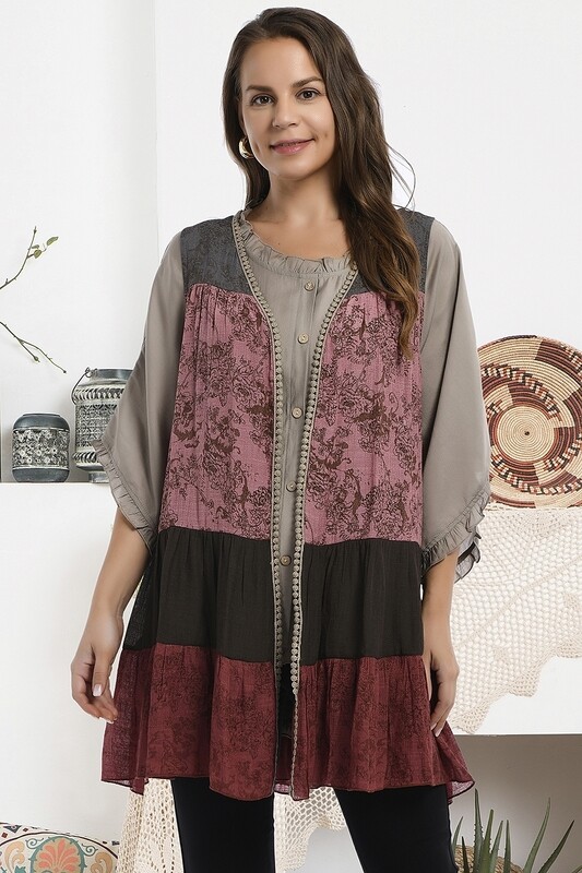 Lottie Multi Layer Floral Print Vest ~ Gray