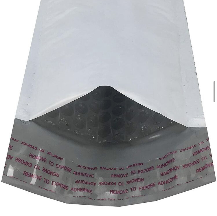 White Bubble Mailer 6x10