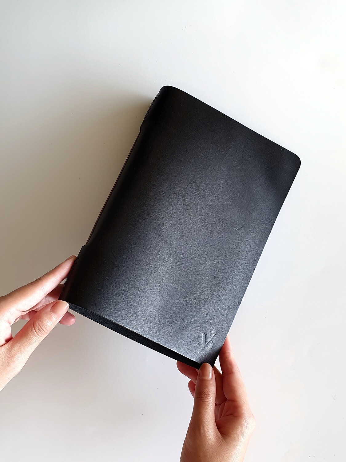 Single Binder Leather Cover (Refillable Unbound Sketchbook / Journal / Notebook) - standard A4 paper inserts