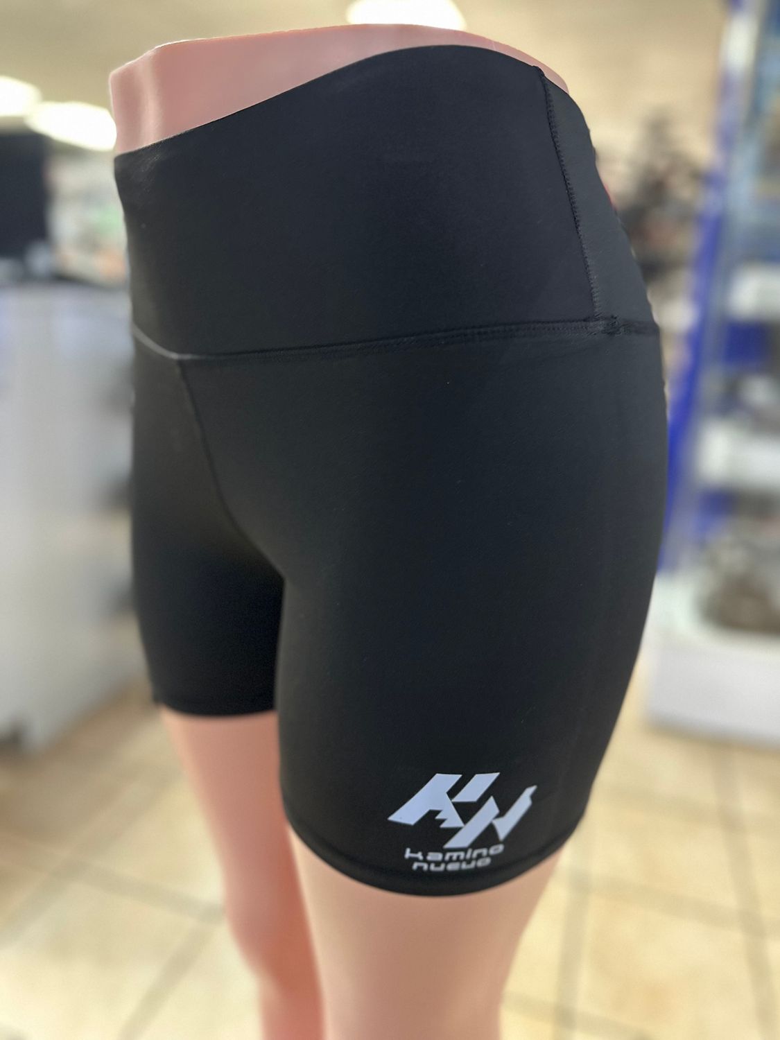 Kamino Nuevo Volleyball Black Shorts