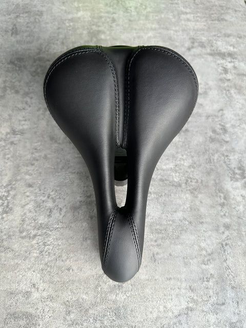 Omega Youth Saddle