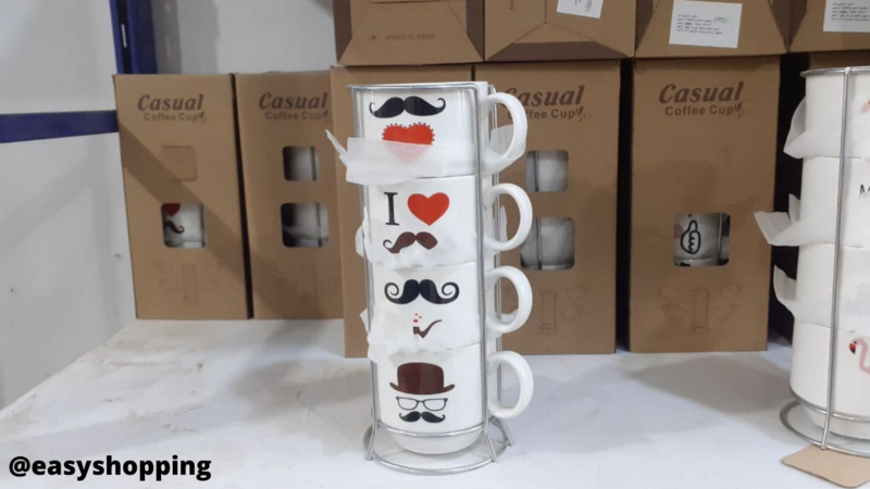 Ensemble de 4 tasses