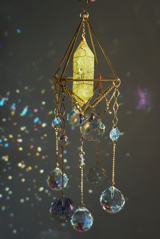 Yellow crackle quartz crystal suncatcher PEARL