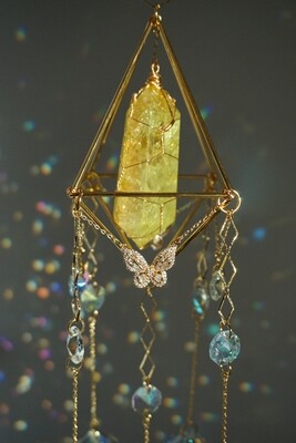 Yellow crackle quartz crystal suncatcher TIFFANY