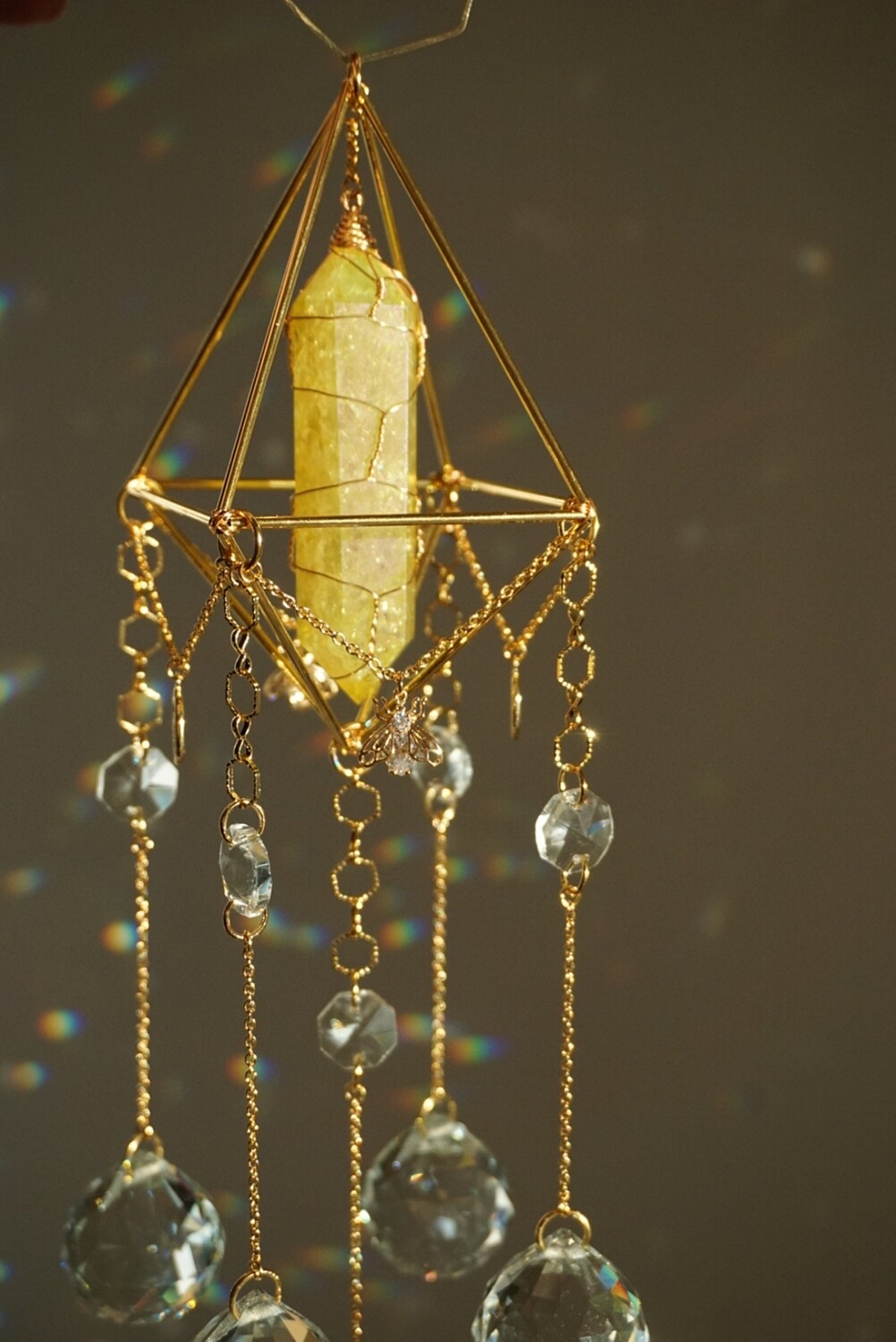 Yellow crackle quartz crystal suncatcher QWEEN B