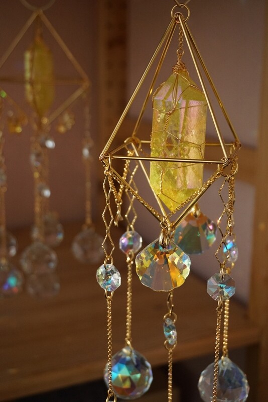 Yellow crackle quartz crystal suncatcher PEARL