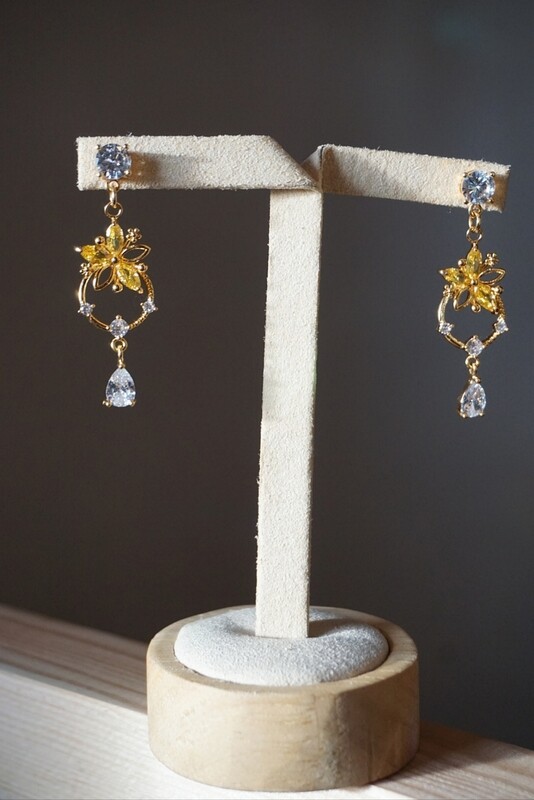 Yellow zirconia flower earrings JASMIN