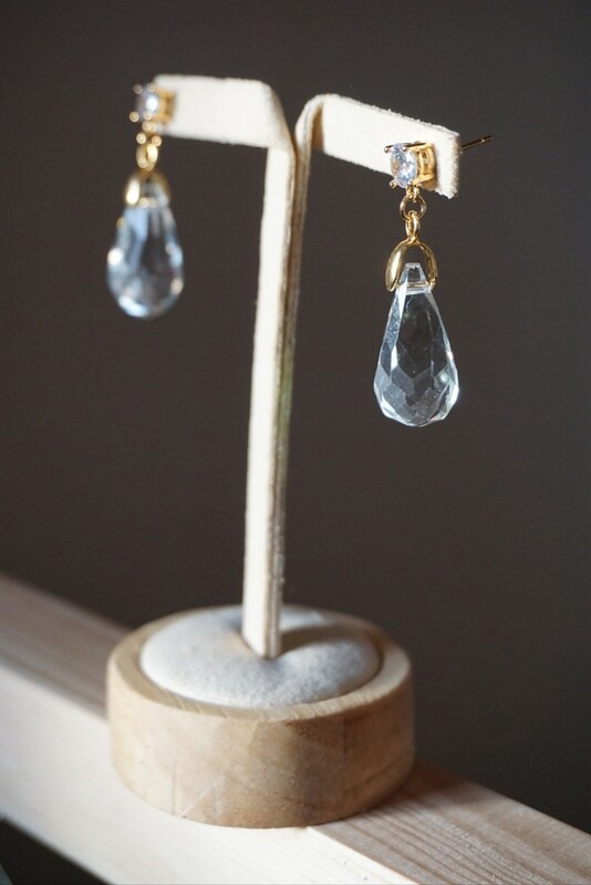 Crystal teardrop gold plated earrings CLEAR