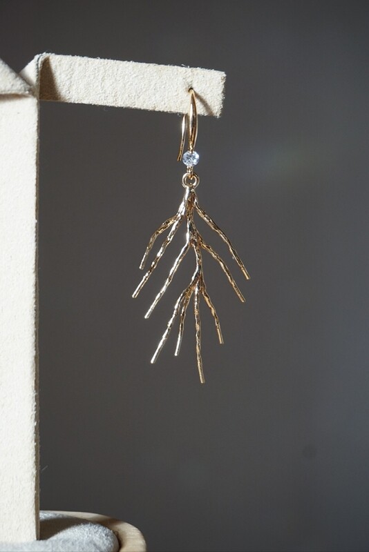 Gold plated leaf earrings DANIELA
