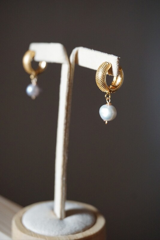 Grey pearl hoop earrings CORDELIA
