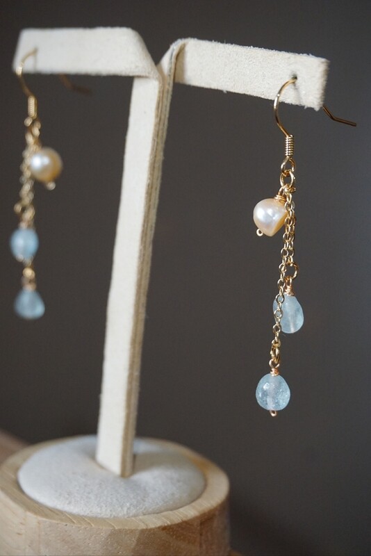 Pearl earrings with aquamarine accents SAIVA