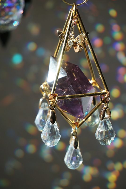 Car charm with amethyst crystal NAIROMI