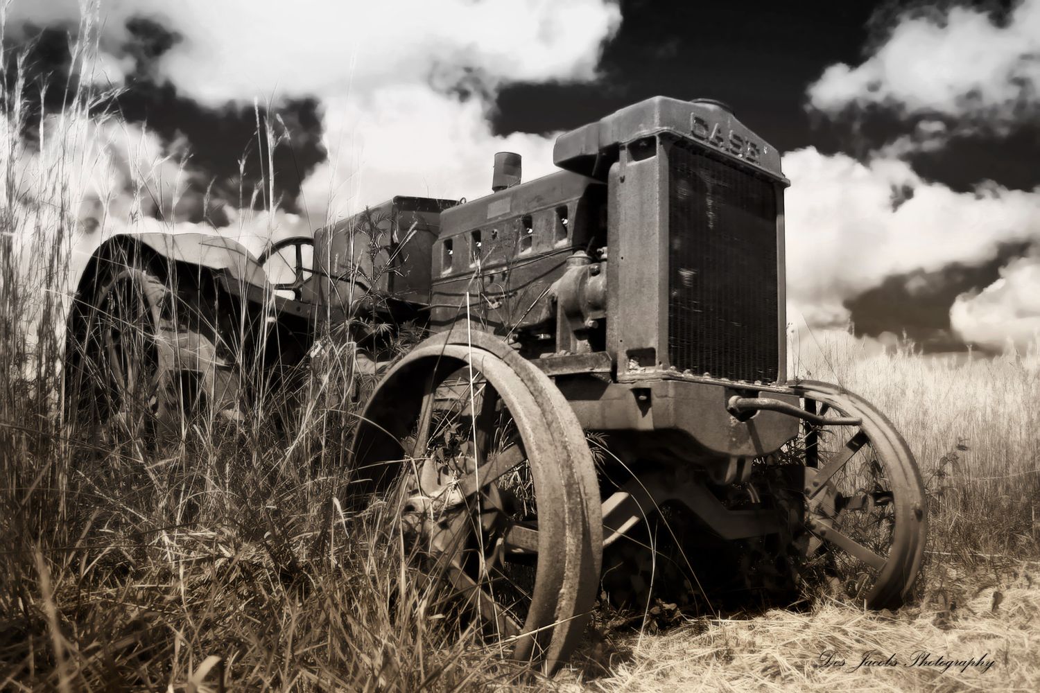 Old Tractor - Canvas Print