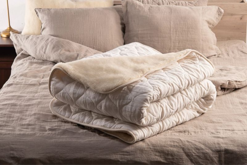 Sale artikelen (Teddy merino en) WIT linnen