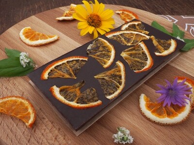 Шоколад ручной работы "Горький на меду с добавлением апельсина" 77% 100гр.