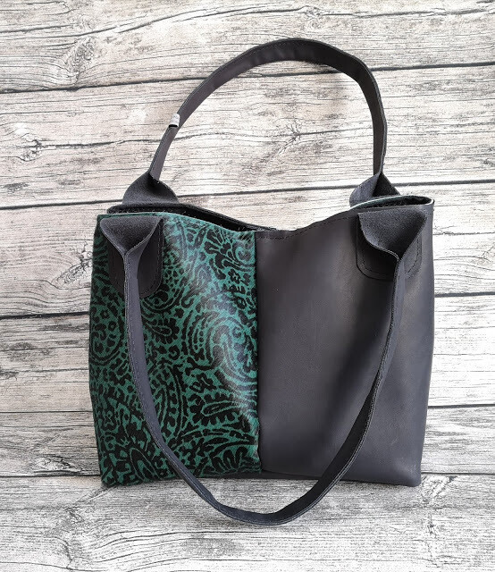 KUHIE®, Kuhfelltasche Model "Shoppie" schwarz-grün, celtic