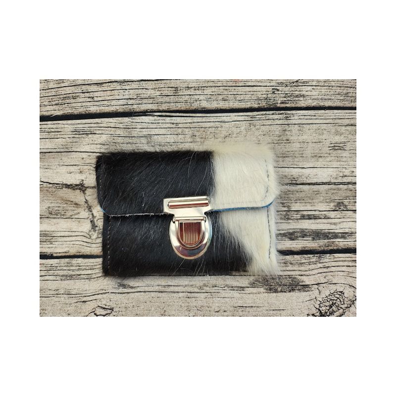Kuhfellgeldbörse  "M" 15 x 11,5 cm in schwarz-weiß