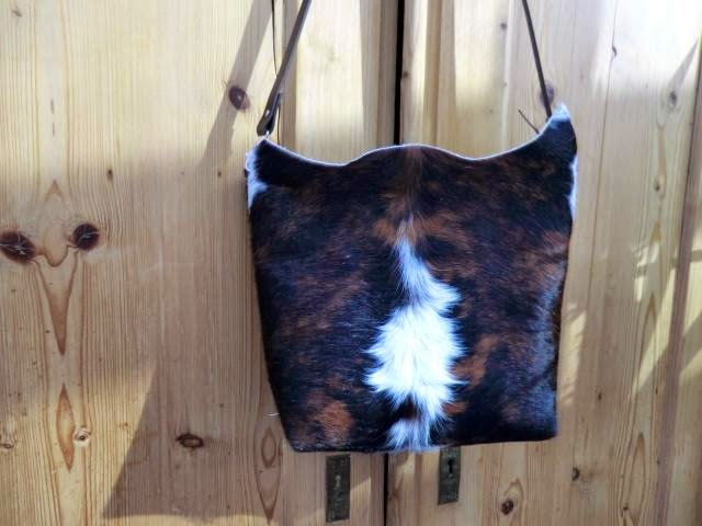 KUHIE® Kuhfelltasche "Robust" ca. 25 x 27 x 10 cm