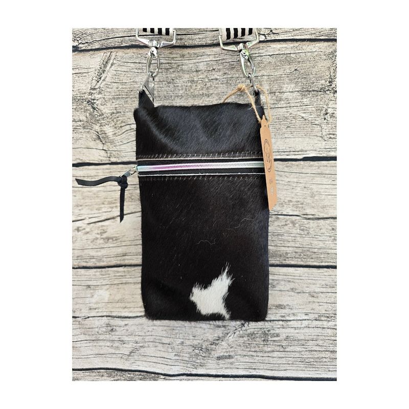 Kuhfelltasche "Mia" schwarz-weiß