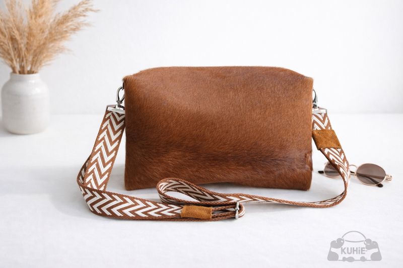 KUHIE -ELINA L- braun Kuhfell-Leder Crossbody-Tasche