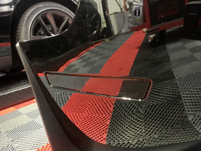 Challenger Marker lights Honeycomb Tint