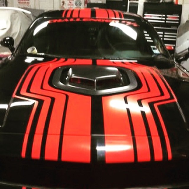 Challenger Double Shake Down style stripe decal