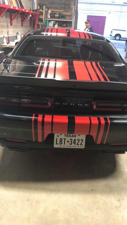 Challenger Double Shake Down style stripe decal