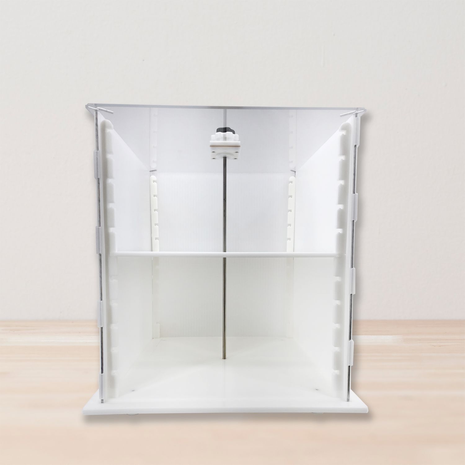 The Medium CakeSafe with Shelves