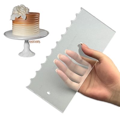 The Little Mandy Cake Comb