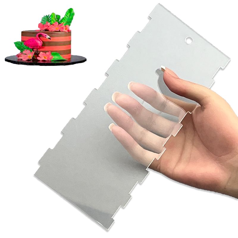 The Henry Cake Comb