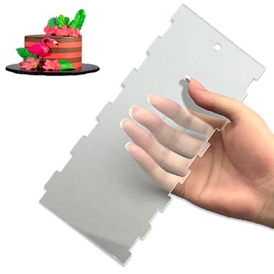 The Henry Cake Comb