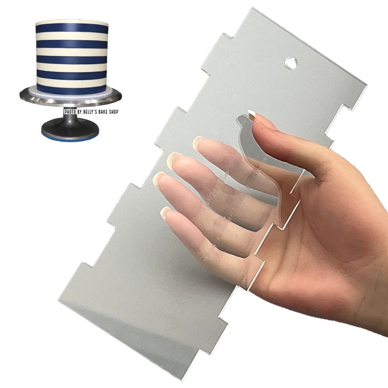 The Henrietta Cake Comb