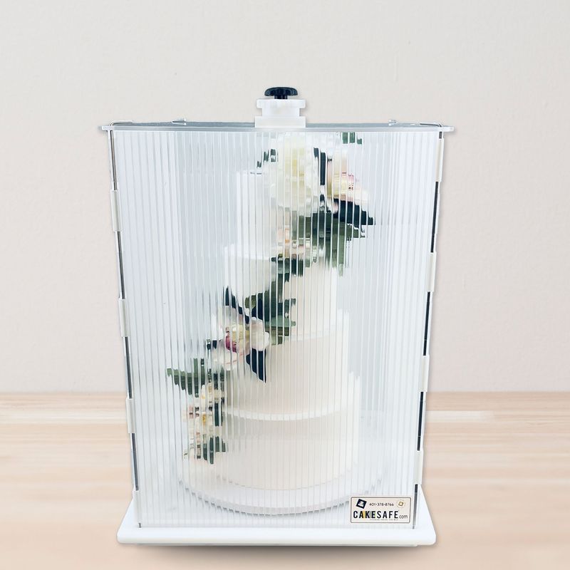 The CakeSafe Cake Transporter 17 x 17 x 22 - Small/Tall