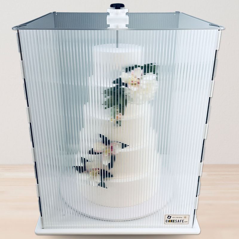 The CakeSafe Cake Transporter 23 x 23 x 28 - Large