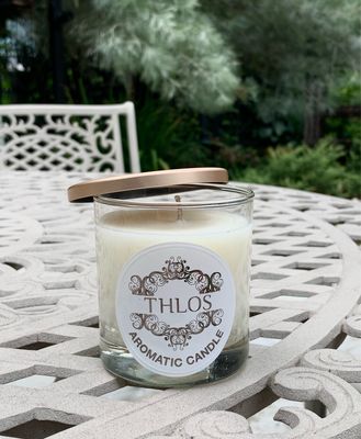 Black Vanilla Rice and Coconut Wax Candle in Glass Black Vanilla Rice and Coconut Wax Candle in Glass