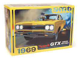 PLYMOUTH GTX HARDTOP PRO STREET 1969 AMT