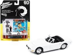 Johnny Lightning 1967 Toyota 2000 GT Convertible RHD 007 James Bond "You Only Live Twice"