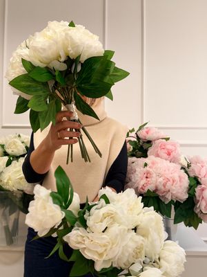Piwonia, peonia bukiet 12 szt Biały / cream- Sztuczny Kwiat styczeń  SPRZEDAŻ