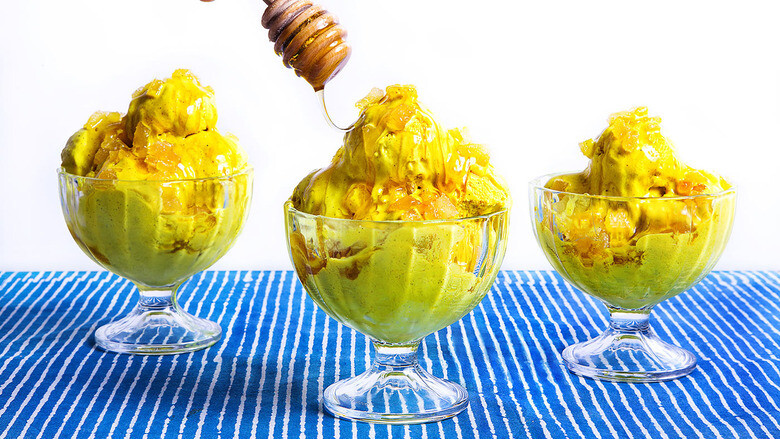 Turmeric ice cream